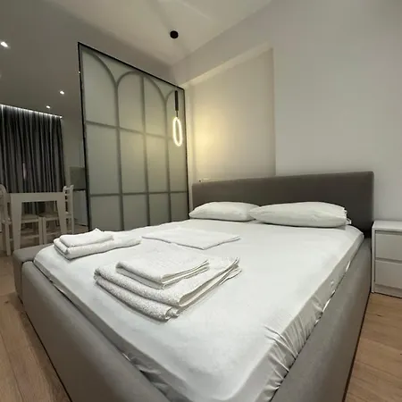 Britney's Apartment *